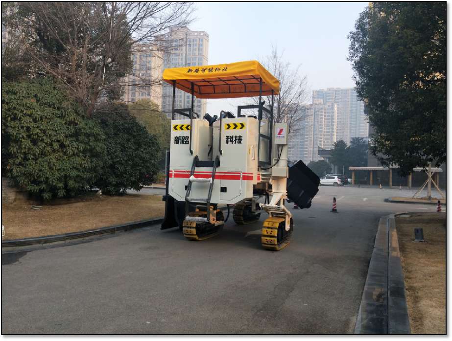 要正確使用操作混凝土路緣石滑模攤鋪機，定期對路緣石滑模機進行保養和維護